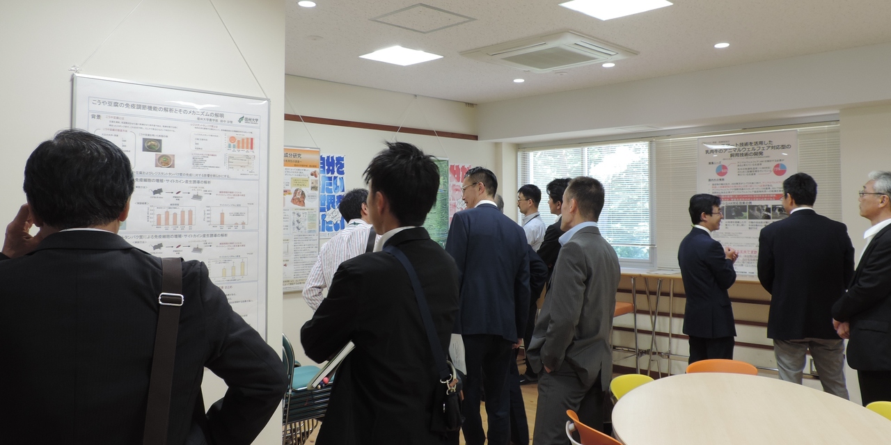 　　　　　　パネル展示会場の様子(3)