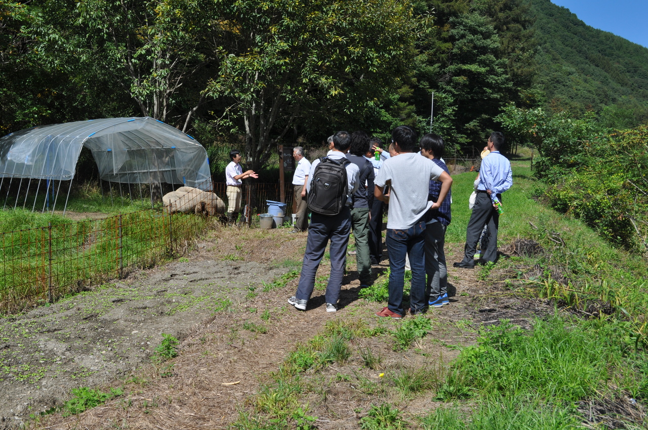 　　　　伊那市高遠町藤沢地区の視察(3)