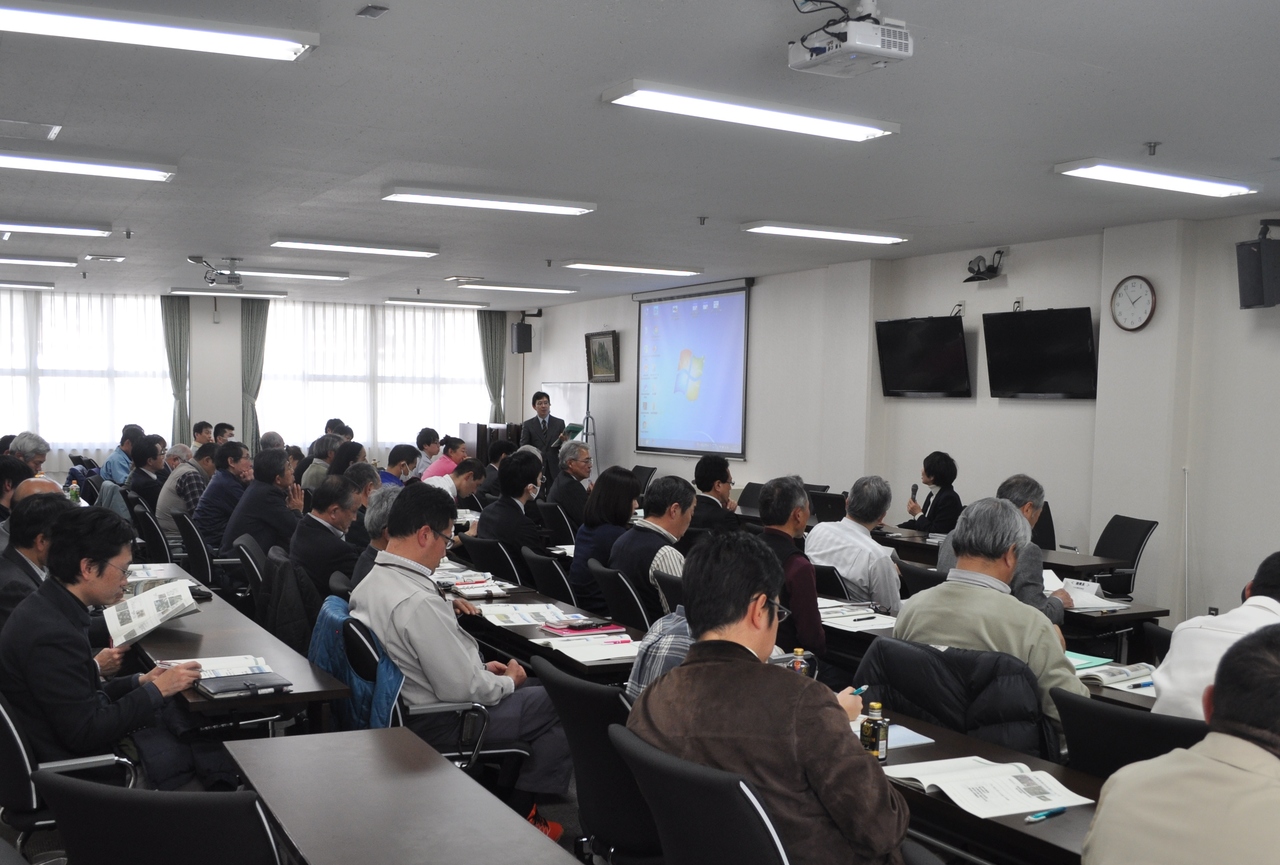 　　　　　　　　　勉強会の様子(1)