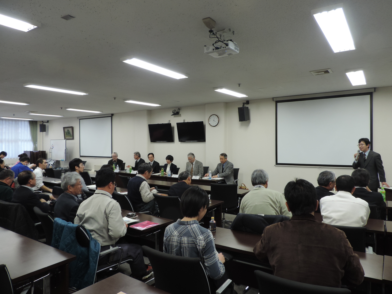 　　　　　　　　意見交換会の様子(2)
