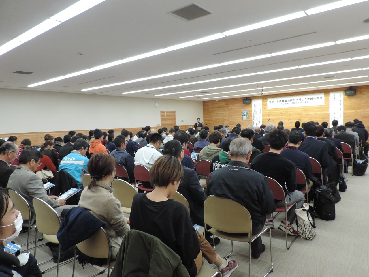 　　　　　シンポジウムの様子(2)