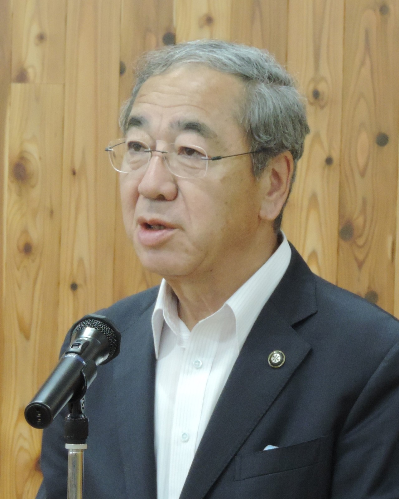 　　白鳥副機構長
